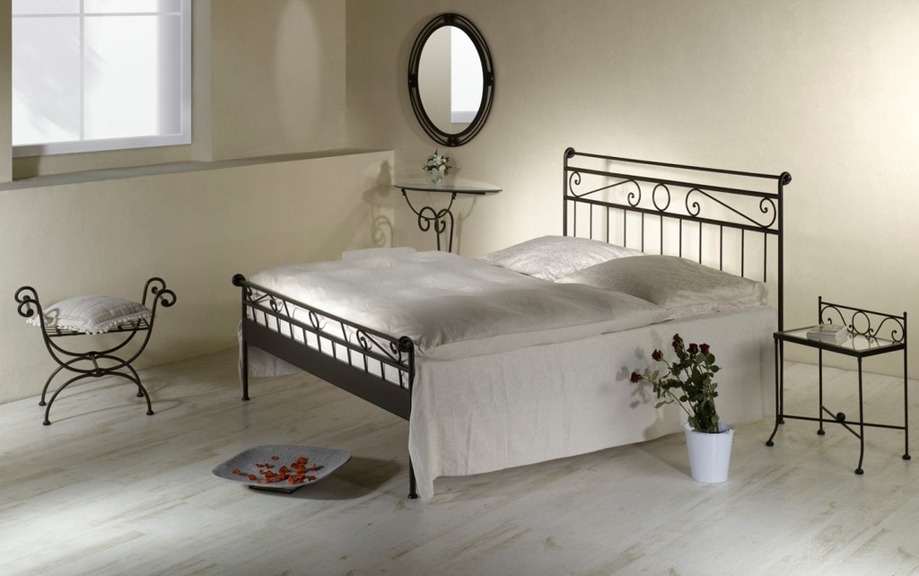 02 Postel Romantic-min